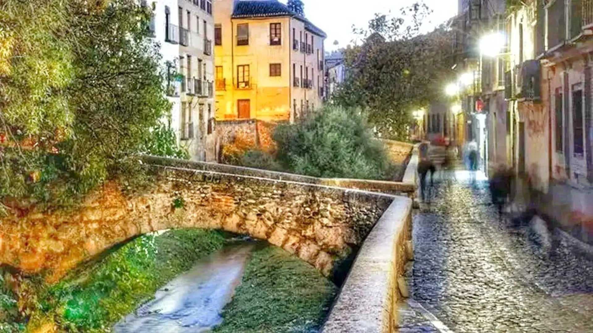 Paseo de los Tristes